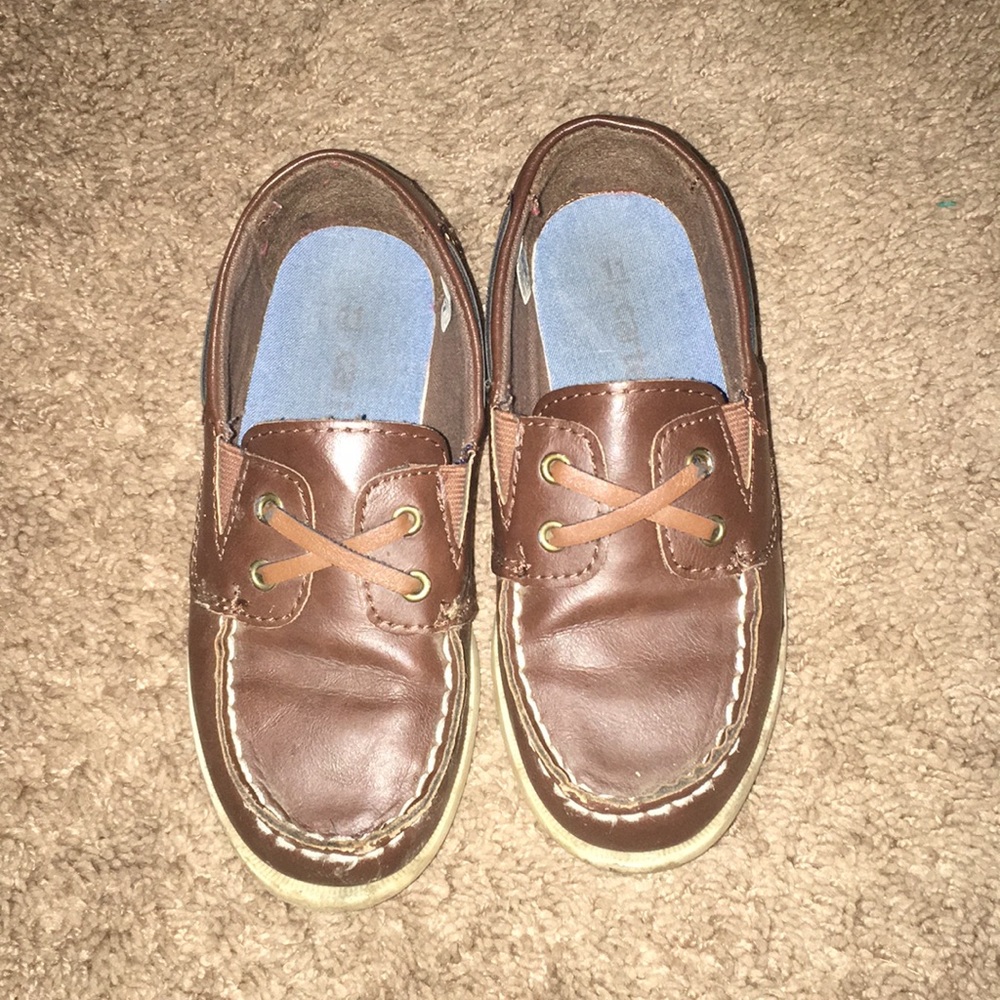 Boys shoes size 11- carter’s
